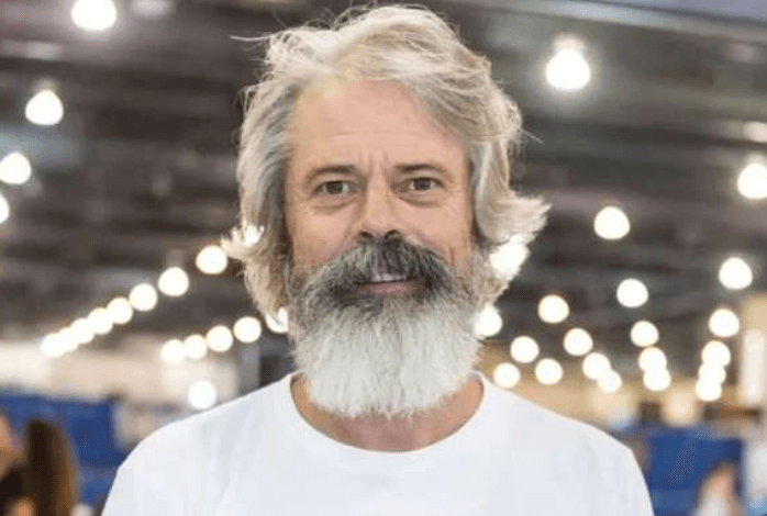 C. Thomas Howell Net Worth